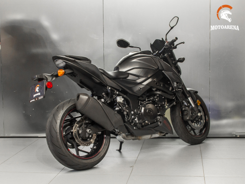 Suzuki GSX-S 750 фото 4