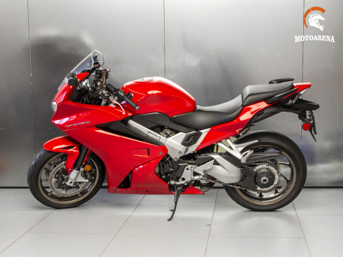 Honda VFR 800F фото 6