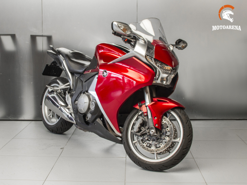 Honda VFR 1200F фото 2
