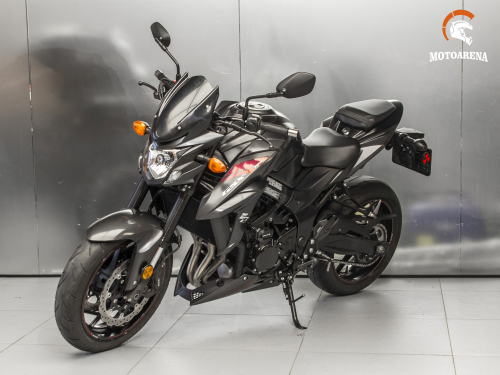 Suzuki GSX-S 750 фото 5