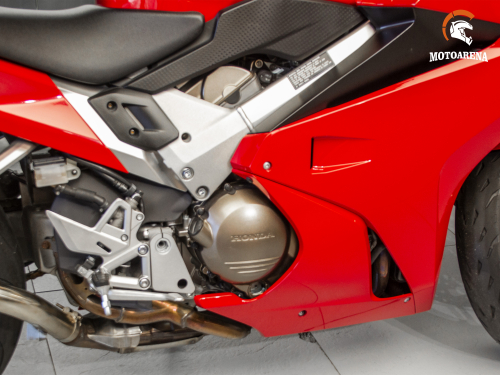 Honda VFR 800F фото 15