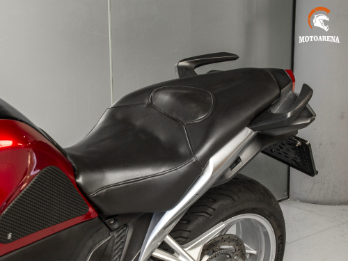 Honda VFR 1200F фото 15