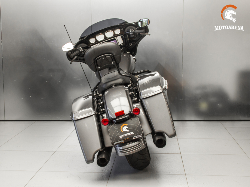 Harley-Davidson Street Glide Special фото 9
