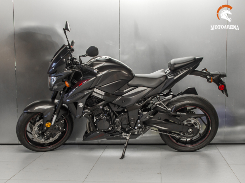 Suzuki GSX-S 750 фото 6