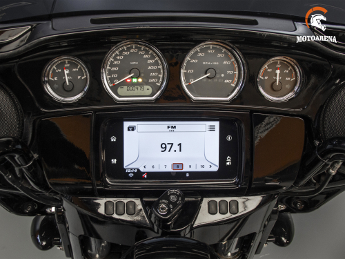Harley-Davidson Street Glide Special фото 11