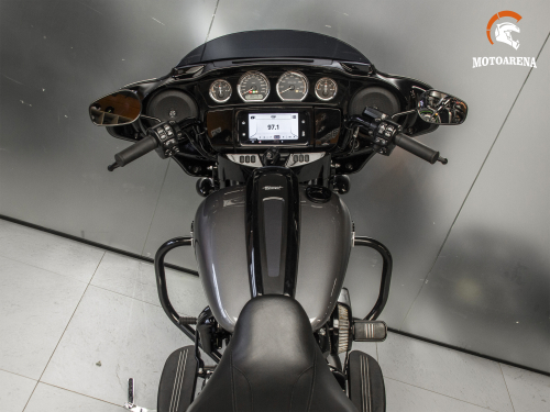 Harley-Davidson Street Glide Special фото 16